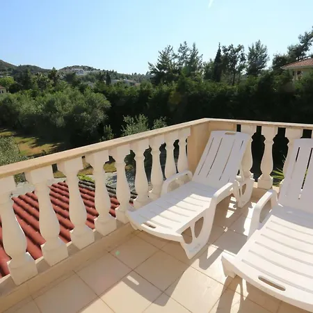 Argo 3 - Beachfront, Big Gardens, Location! * Pefkohóri