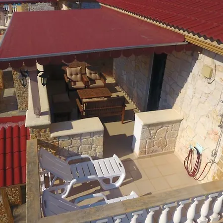 Argo 3 - Beachfront, Big Gardens, Location! Villa Pefkochori