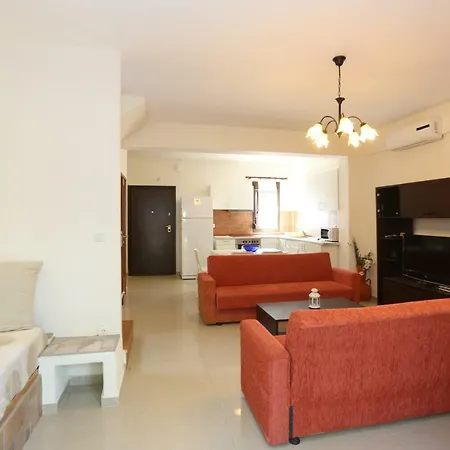 Argo 3 - Beachfront, Big Gardens, Location! Villa Pefkohóri