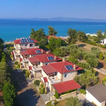 Βίλα Argo 3 - Beachfront, Big Gardens, Location!